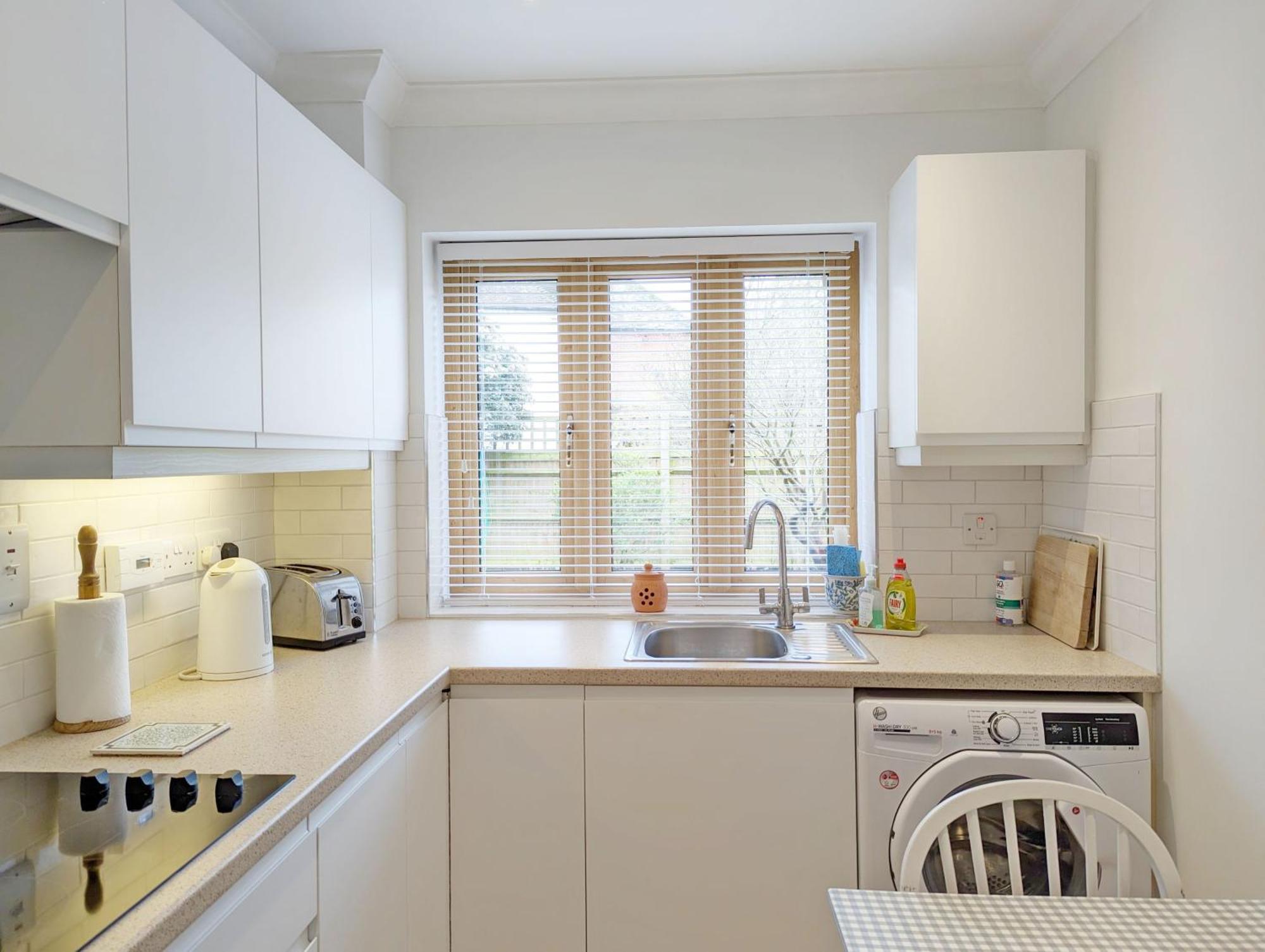 Wisteria Way, Tangmere Exterior photo